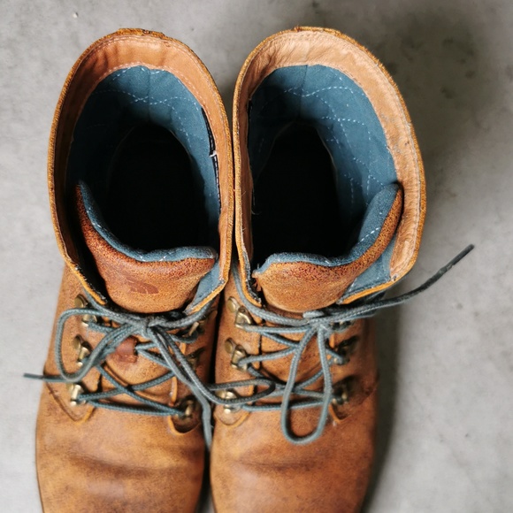 North face boots - Picture 3 of 3